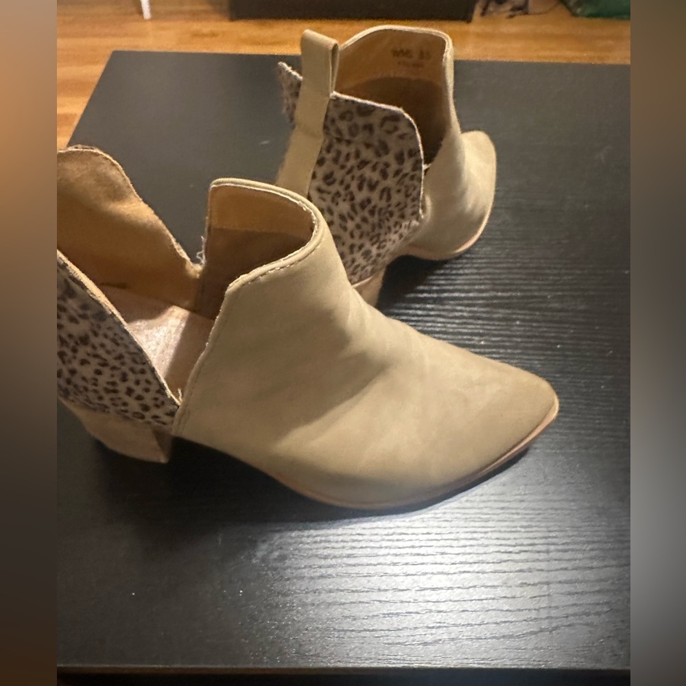 Beige Ankle Boots with Leopard Print Accent Dolce Vita